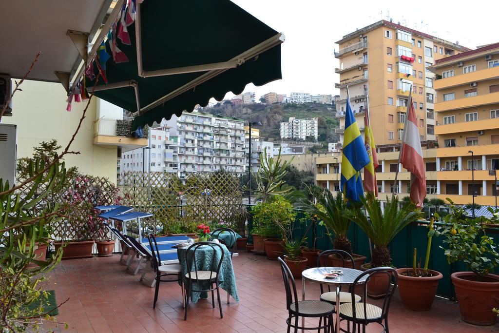 Hotel Cesare Augusto Neapol Zewnętrze zdjęcie