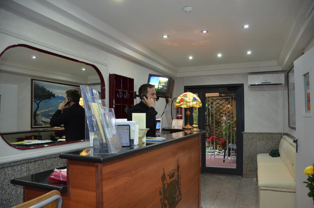 Hotel Cesare Augusto Neapol Zewnętrze zdjęcie